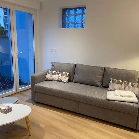 Neuf Et Cozy Avec Place De Parking Apartamento *